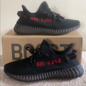 Yeezy 350 v2 Bred